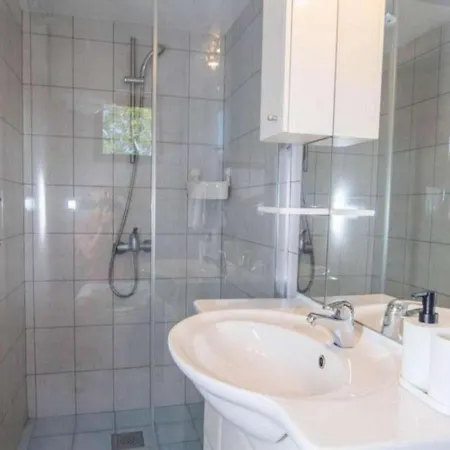 Apartment With Parking Space Bonic, Losinj - 23056
