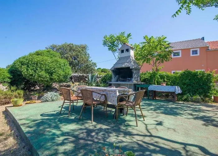 Appartamento With Parking Space Bonic, Losinj - 23056