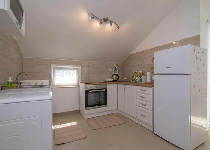 With Parking Space Bonic, Losinj - 23056 Appartamento *