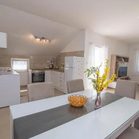 With Parking Space Bonic, Losinj - 23056 Apartment