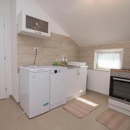 Apartament With Parking Space Bonic, Losinj - 23056