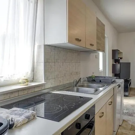 Apartament With Parking Space Bonic, Losinj - 23056