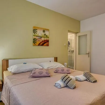Apartament With Parking Space Bonic, Losinj - 23056
